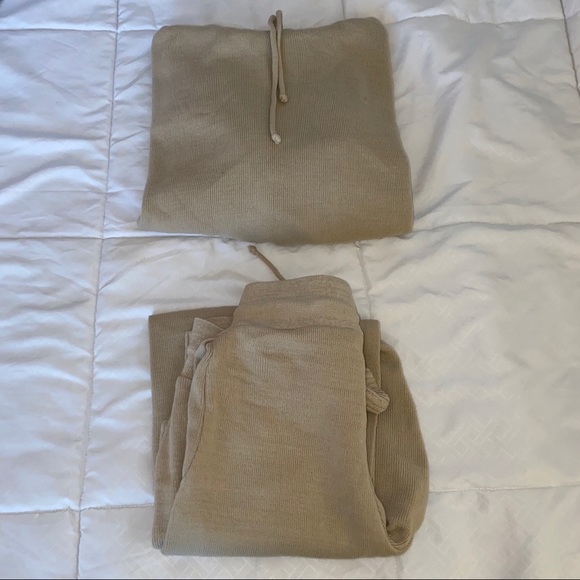 PLT 2-Piece Knit Set - Picture 3 of 4